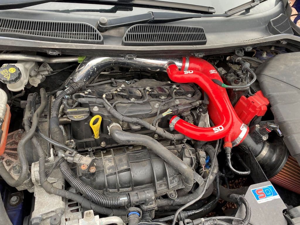 Where Are Custom Silicone Tubes Commonly Used In Vehicles | PASSIONHOSE 6