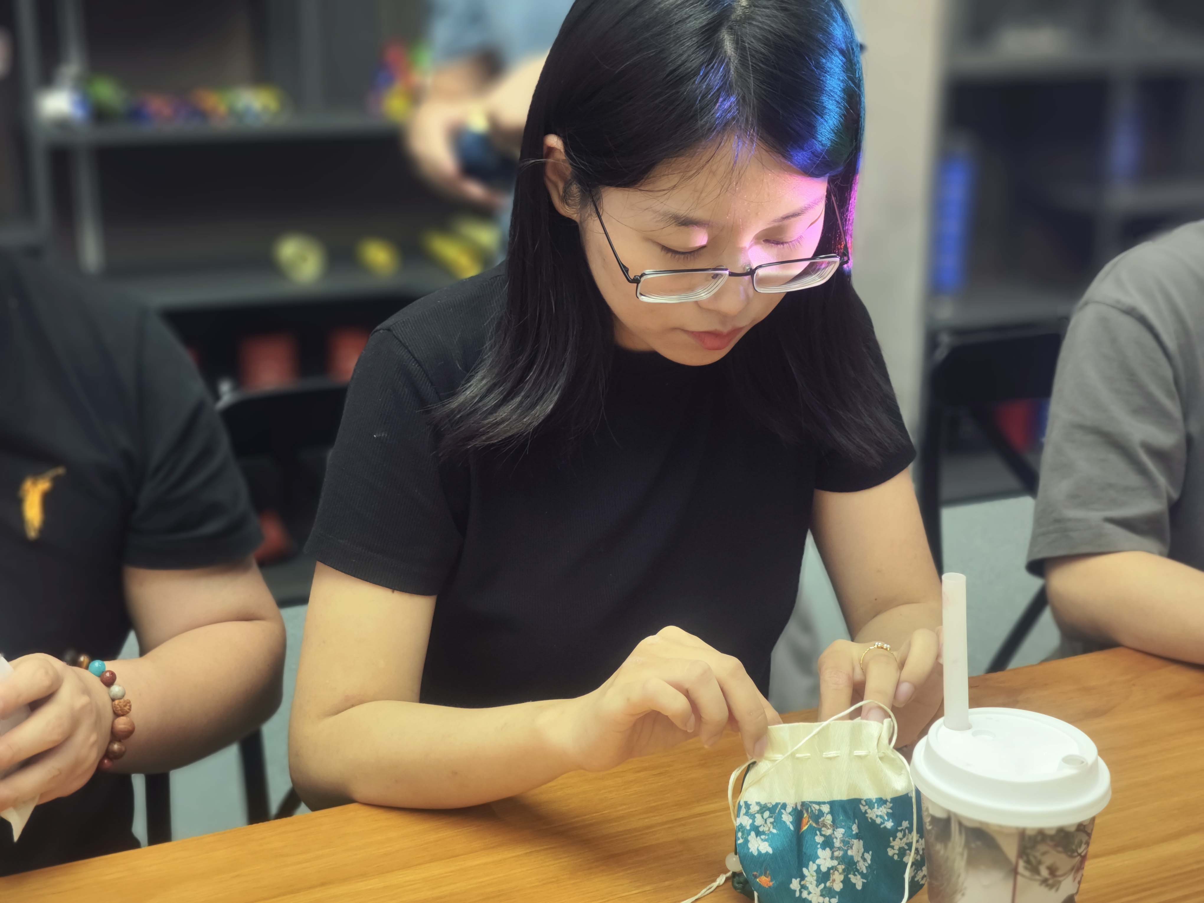 Surprise Friday | PASSIONHOSE 2