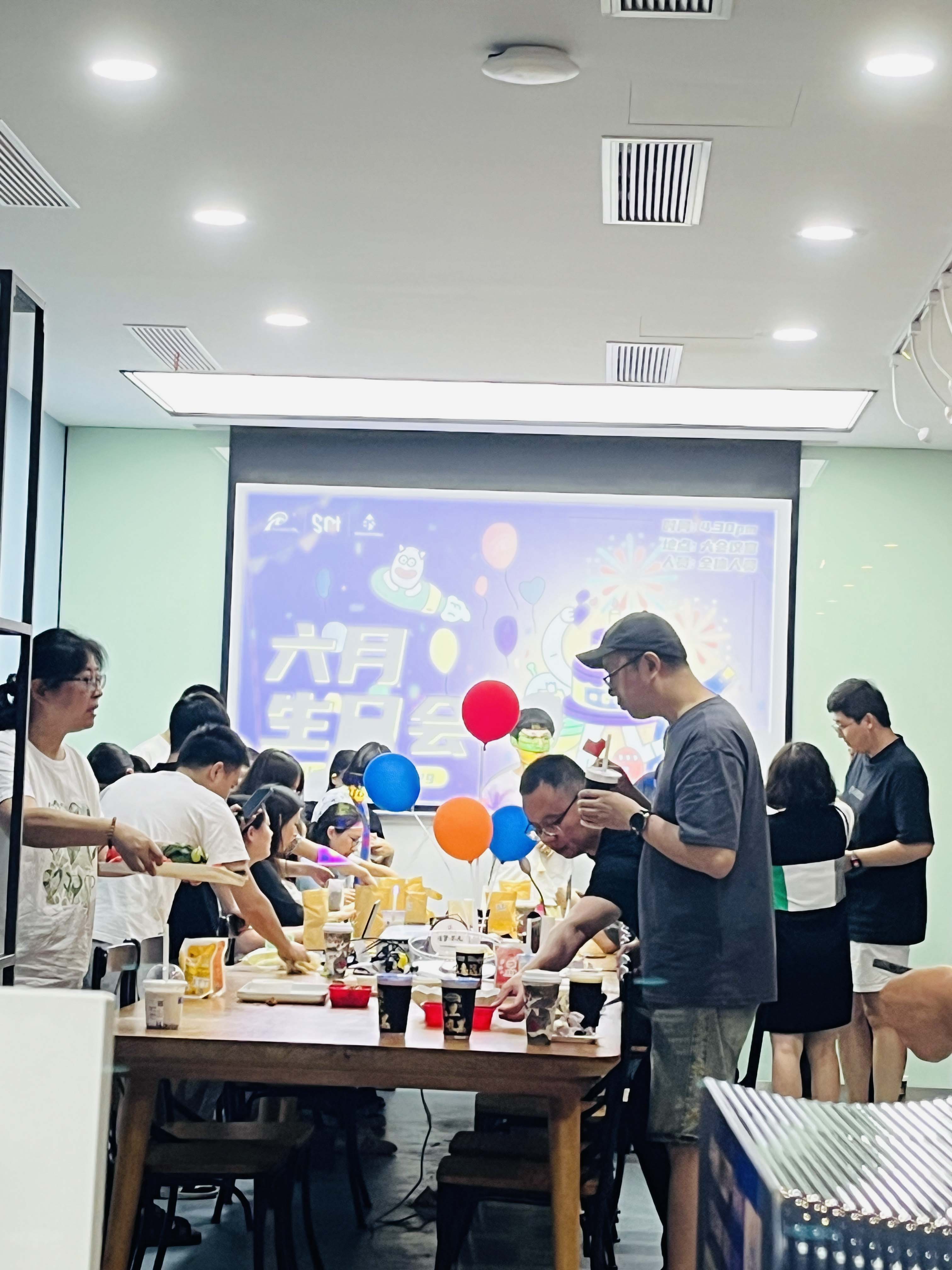 Surprise Friday | PASSIONHOSE 4