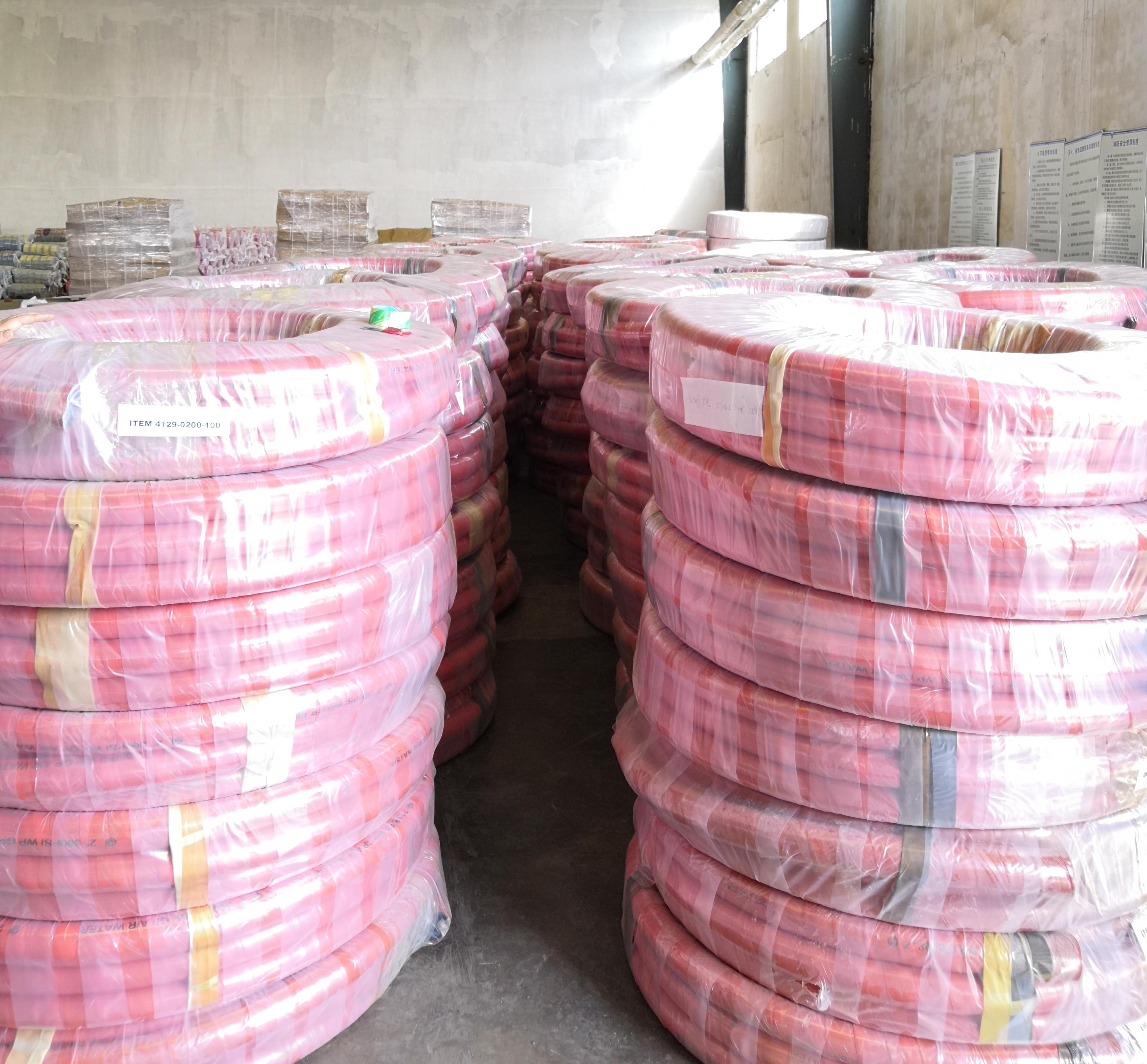 SAE100R6 Hydraulic Hose Factory Direct Flexible Oil Hose for Industrial and Mobile Hydraulic Systems 2