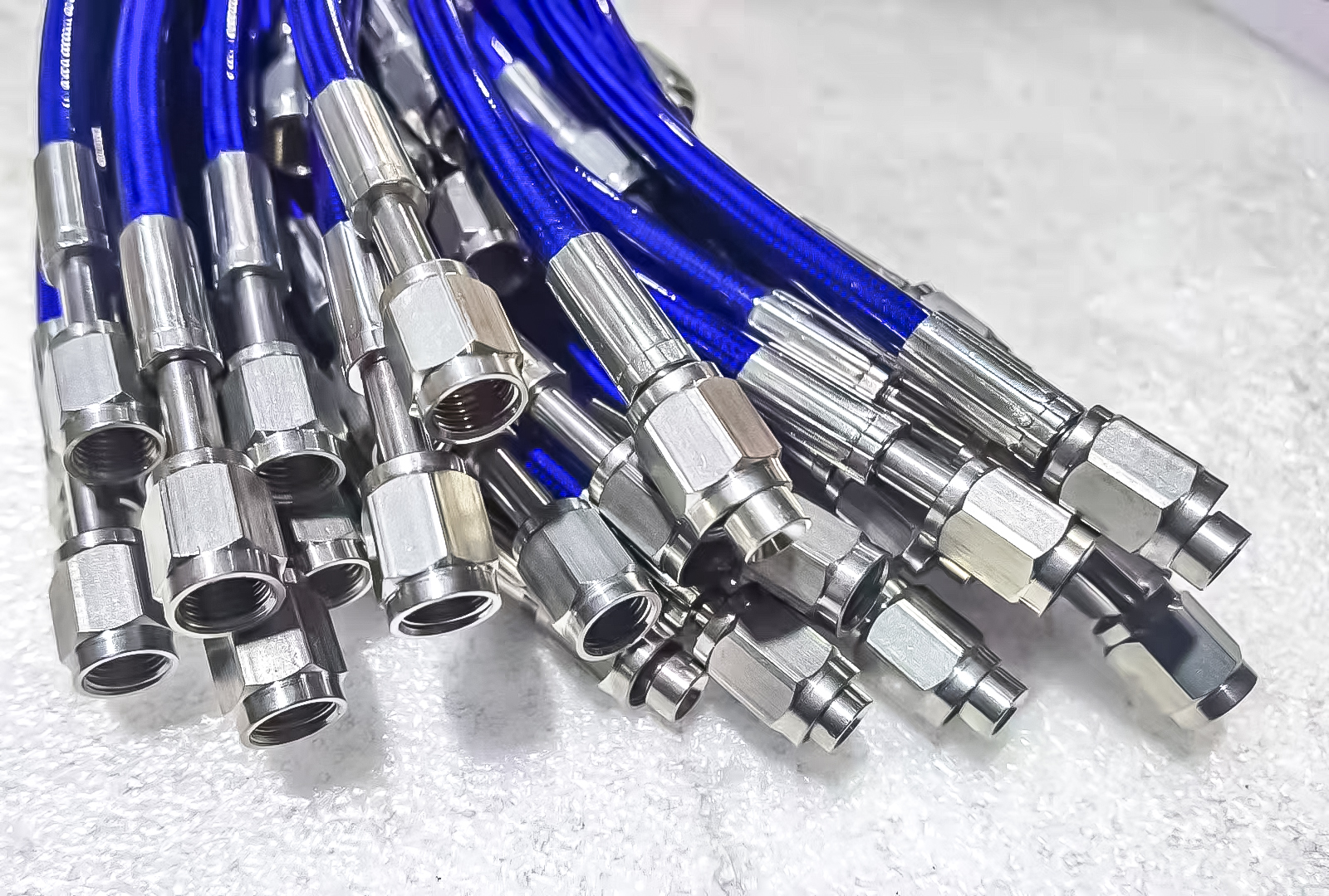 Kör säkrare, bromsa smartare: PTFE-fördelarna du inte kan ignorera 3