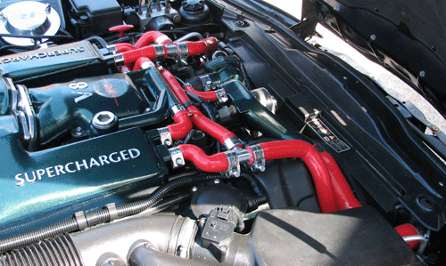 Soluciones personalizadas de mangueras de snorkel de silicona para vehículos todoterreno y 4x4. 11