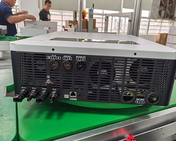 Foxtech Solar On Off Grid 7.2kw 8.2kw 10.2kw Pure Sine Wave Solar Inverter High Efficiency Hybrid Inverter for home 4