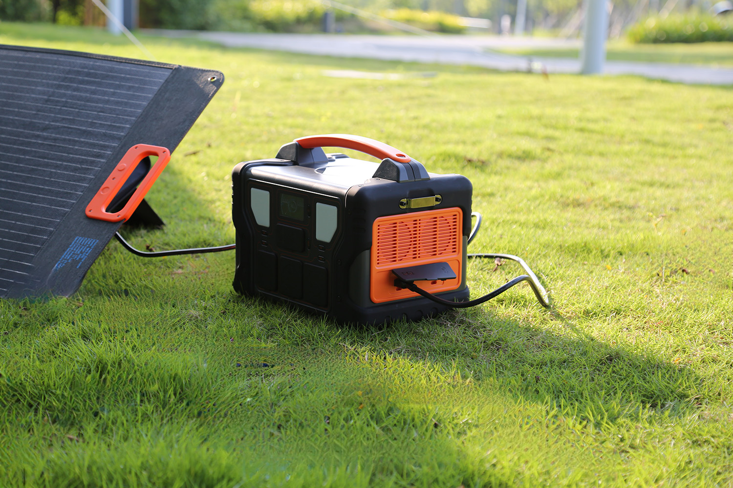 Foxtech Solar Mini design 500W,1000W,1500W Portable Storage Power Station 3