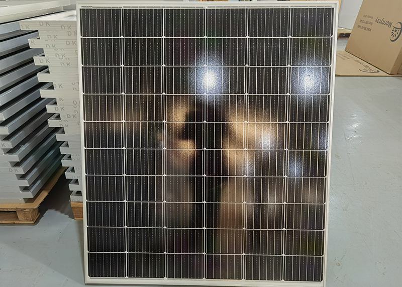 Foxtech best cheap 182mm 300W 360W  400W mono cut cells solar panels manufacturer 2