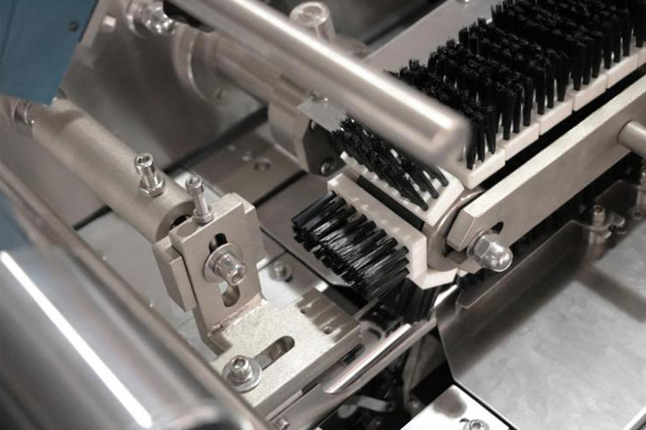 SW-300A Automatic Pillow Type Packing Machine 15