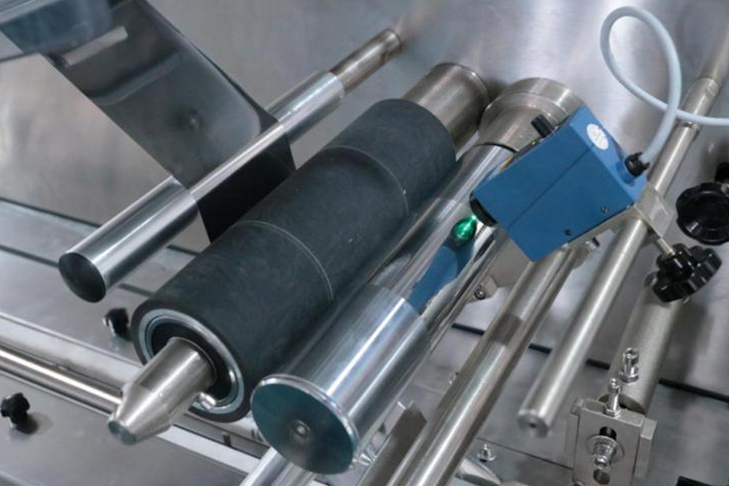 SW-300A Automatic Pillow Type Packing Machine 7