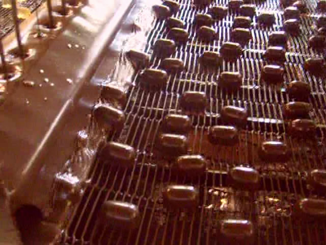 Chocolate enrobing machine 2