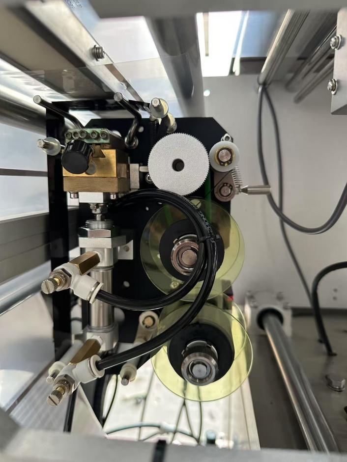 آلة تعبئة أوتوماتيكية للحلوى الهلامية 4