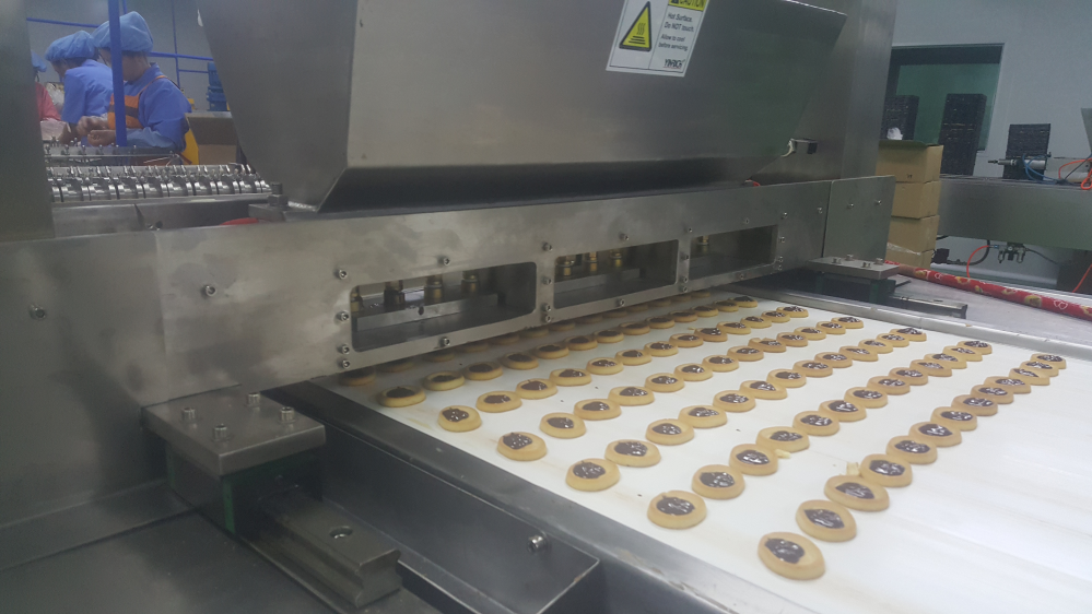 Multifunctional Biscuit Filling Machine - Fully Automatic 5