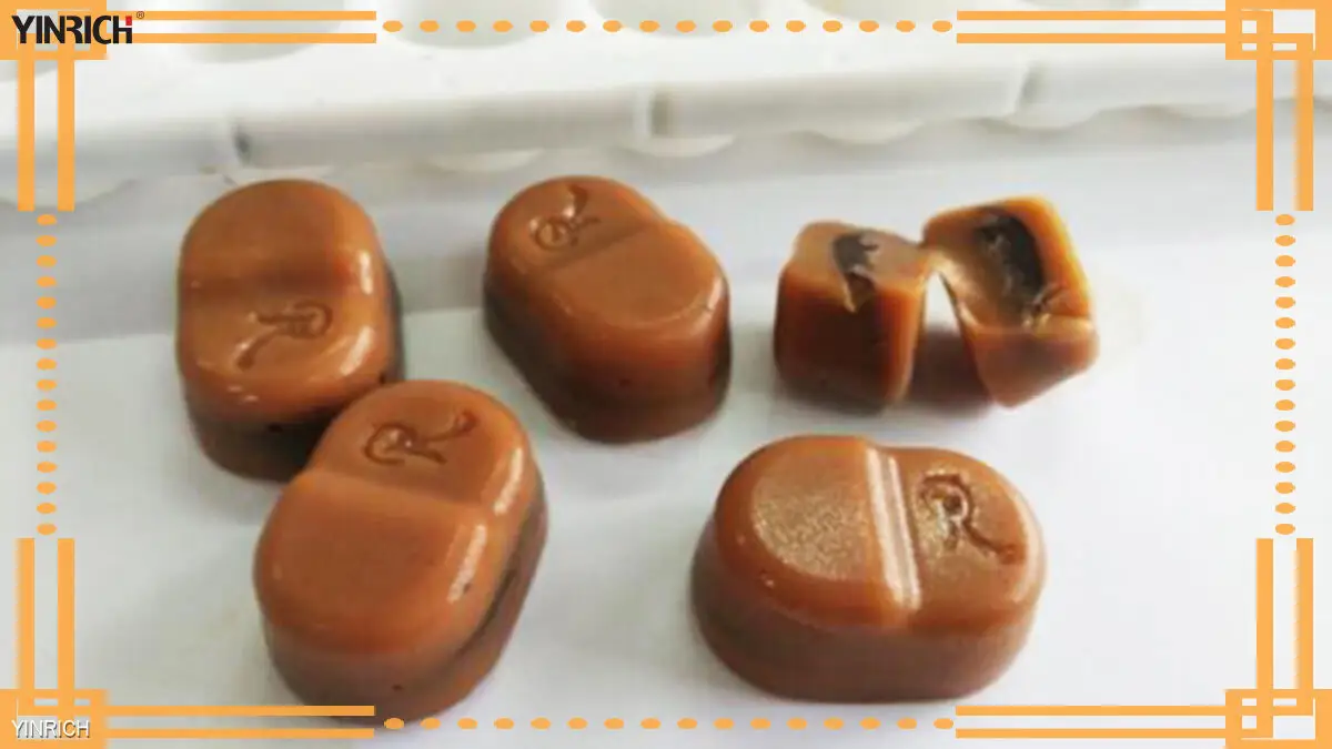 YINRICH GDT 太妃糖澆注機 - 產能 600 公斤/小時，PLC 控制，不銹鋼材質，雙色可選 1