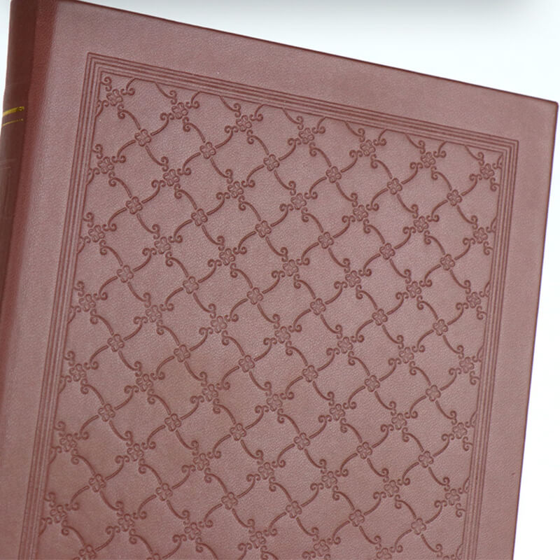 Custom Leather Bound Hardback Books Printing with Gilded Edges 9