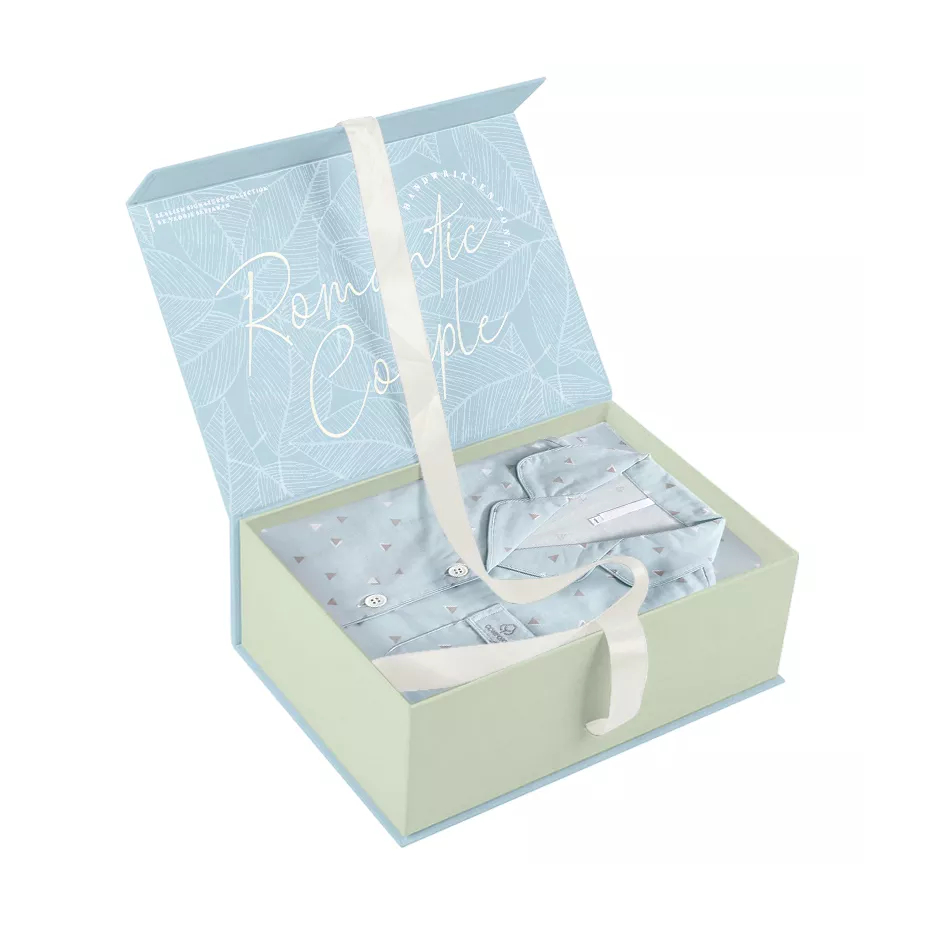 Custom Collapsible Gift Box with Magnetic Closure 10