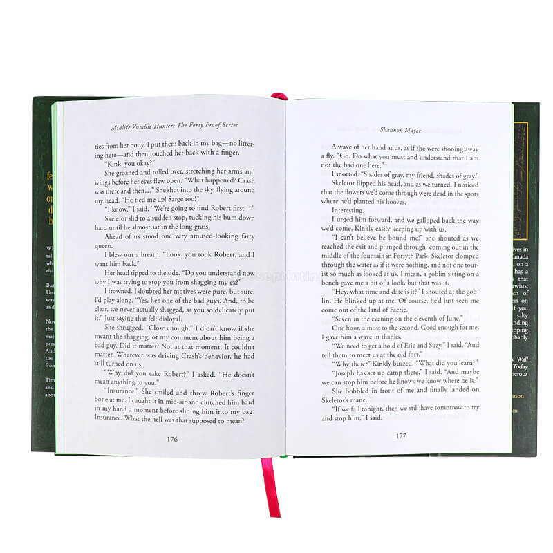 Exclusive Special Hardcover Book Printing Green Foil Cover Book 7