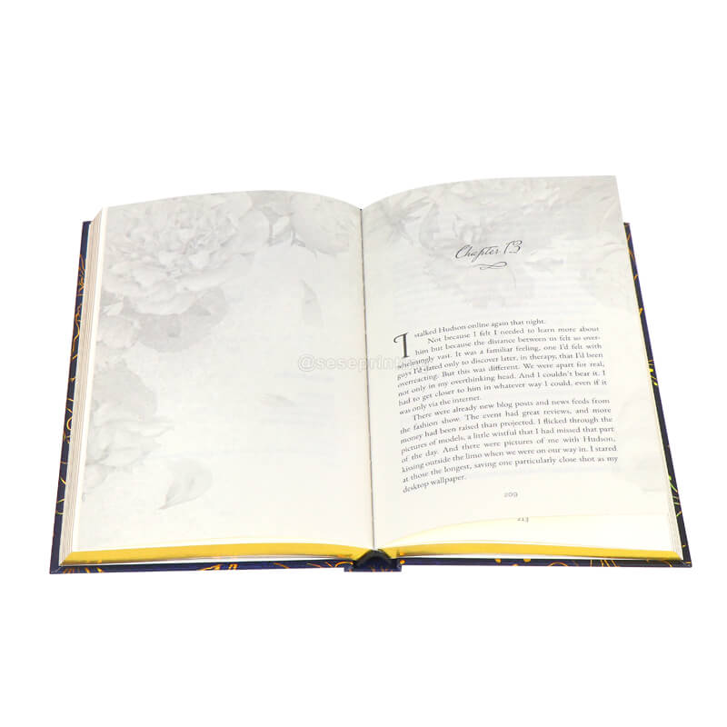 Luxury Hardcover Books Printed with Sprayed Edges and Foil Covers 7