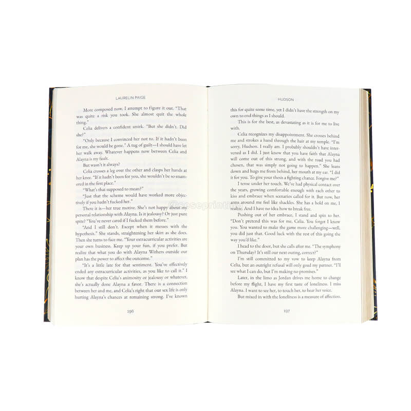 Holographic Gold Foiled Hardcover Book Printing Sprayed Edges 7