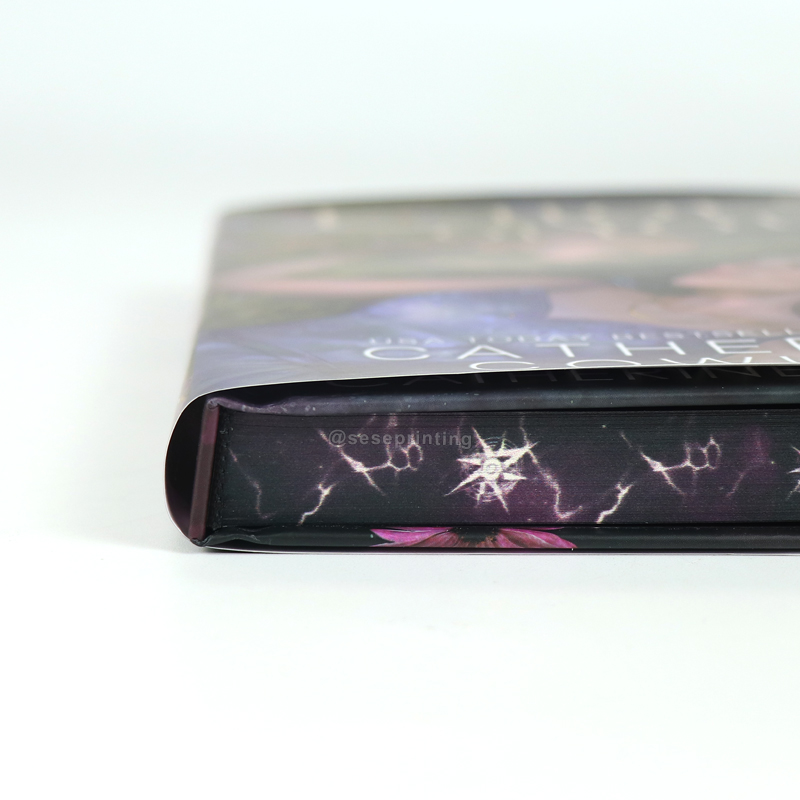 Custom Hardcover Book Printing with Foil Cover and Sprayed Edges 10