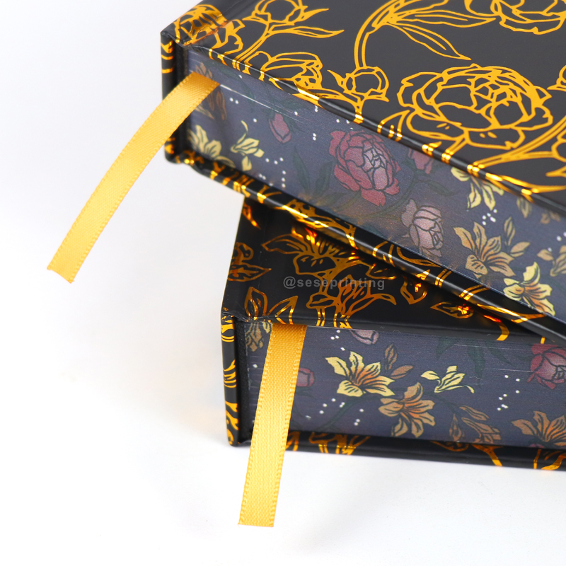 Special Hardcover Book Printing with Sprayed Edges and Slipcase 10