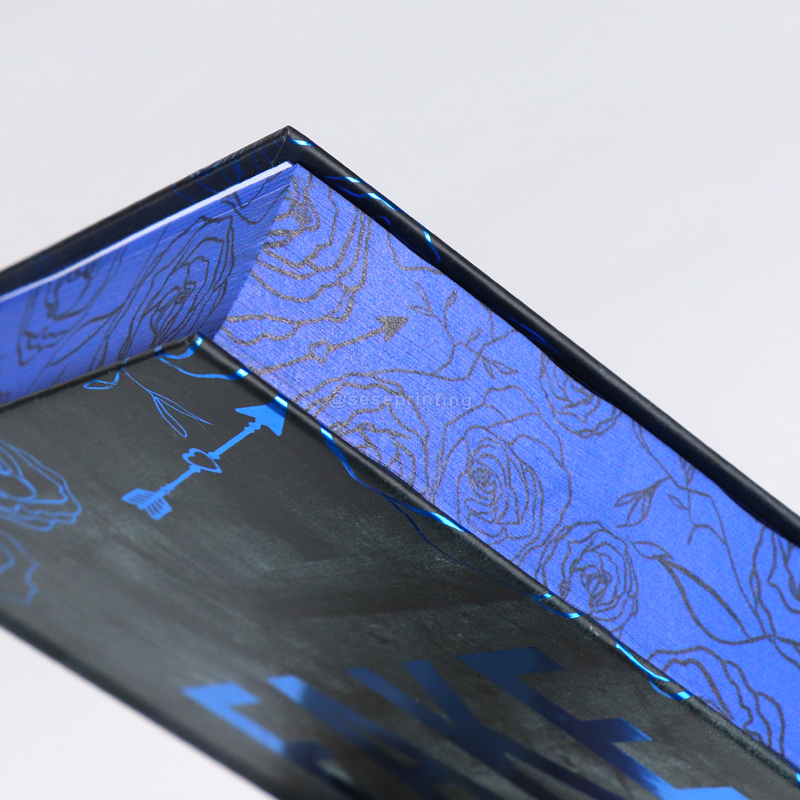 Printing Hardback Book with Stenciled Edges and Foiled Hardcase 10