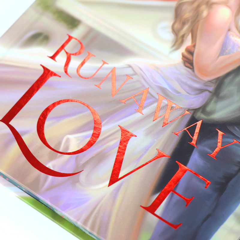 Printing Hardback Romance Novel with Foil Cover and Sprayed Edges 9