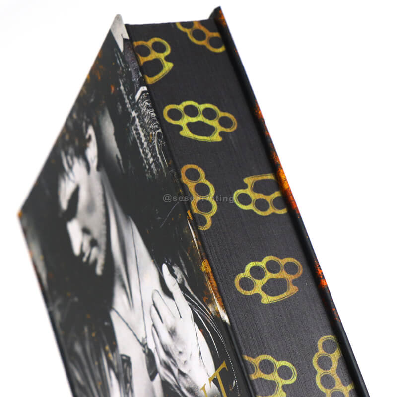Foil Stamping Hardcover Fiction Book Printed with Sprayed Edges 10