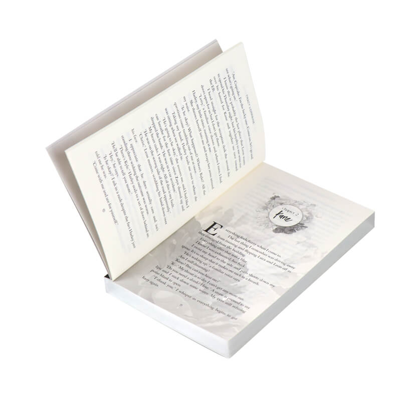 ​Foil Cover Paperback Fiction Book Printing with Sprayed Edges 7