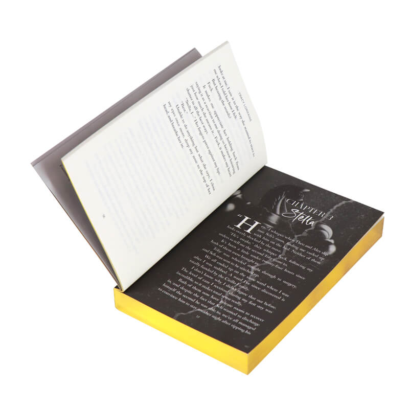 Foil Paperback Fiction Books with Sprayed Edges and UV Coating 7