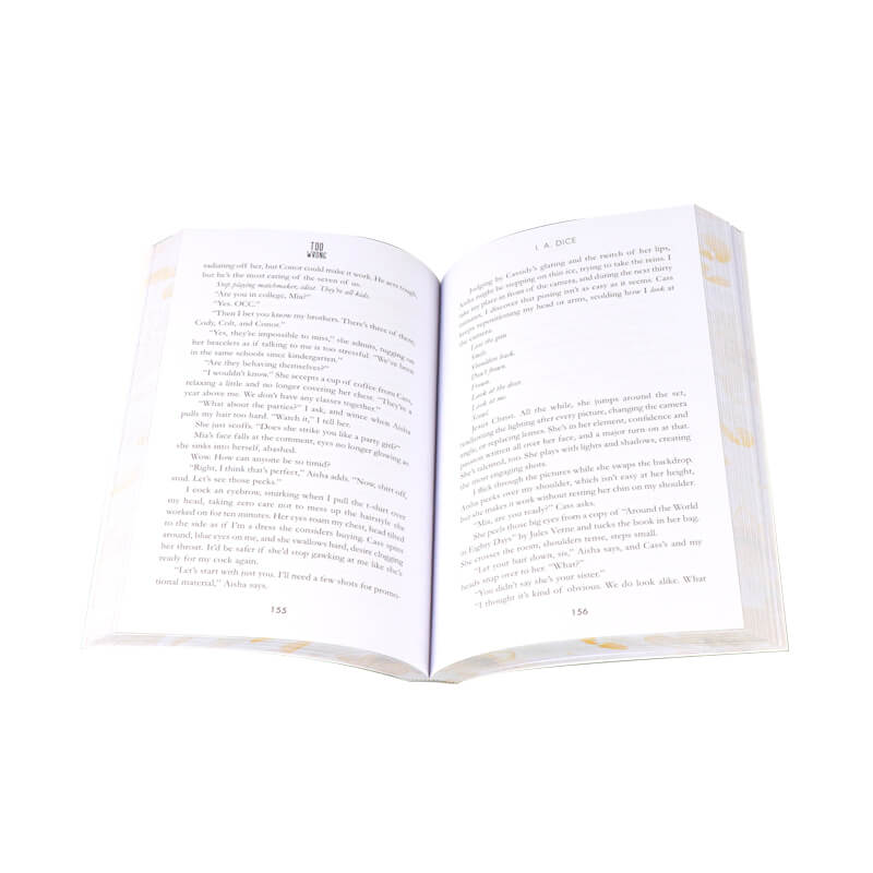 5x8 Trim Size Paperback Novels Printing Foil Cover and Sprayed Edges 7