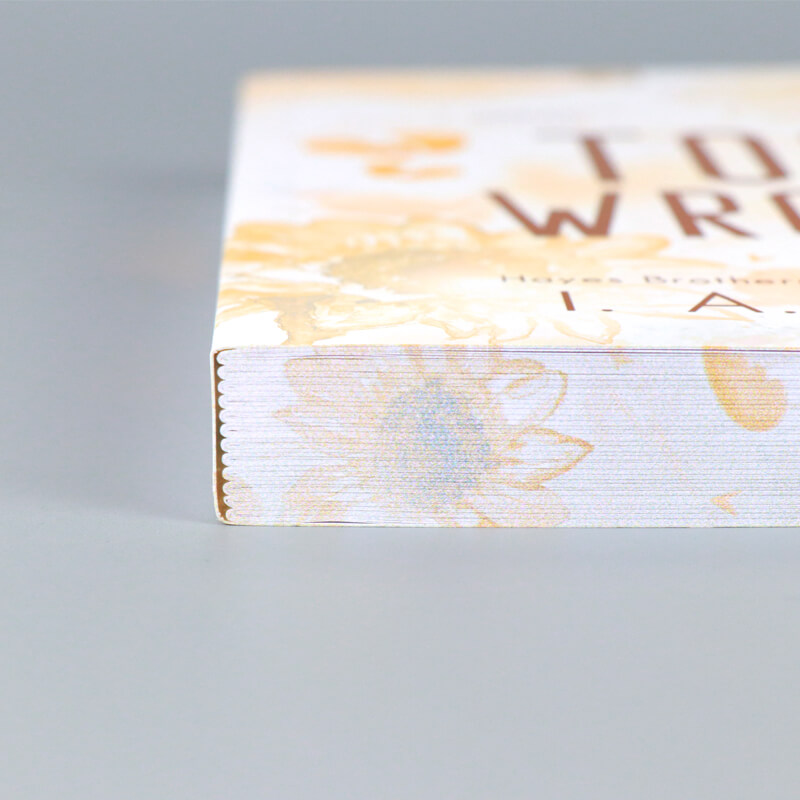 5x8 Trim Size Paperback Novels Printing Foil Cover and Sprayed Edges 10