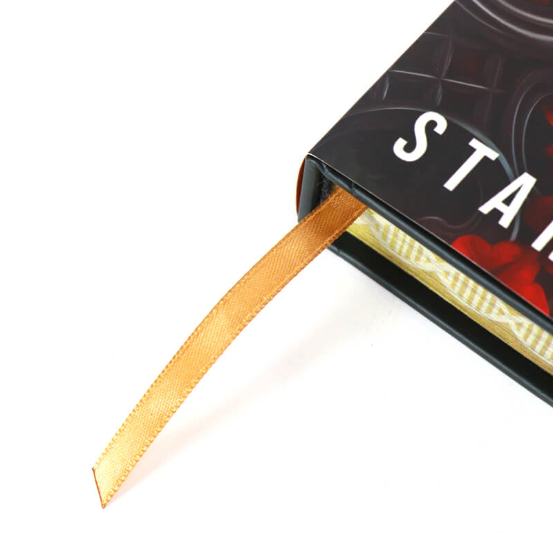 Hardcover Book with Sprayed Edges and Colour Illustration Pages 12