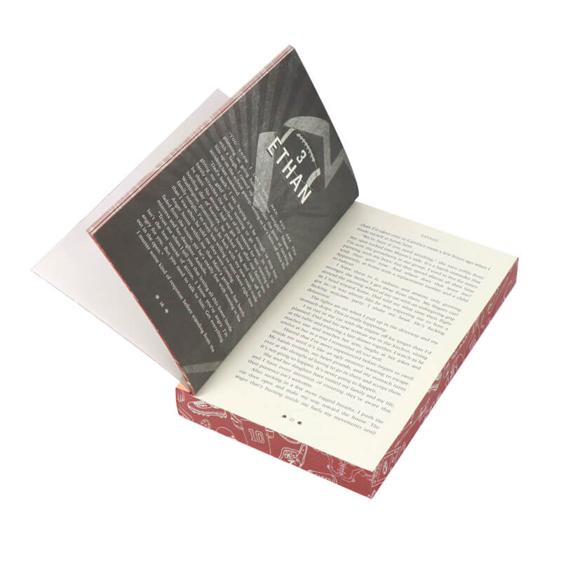 Taschenbuchromane mit UV-Lackierung auf dem Einband und lackierten Kanten 7