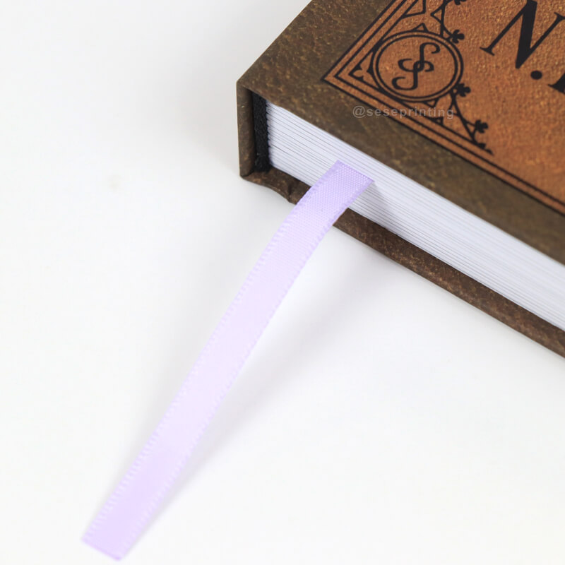 Black and White Printing Hardback Books with Spot UV Coating 9