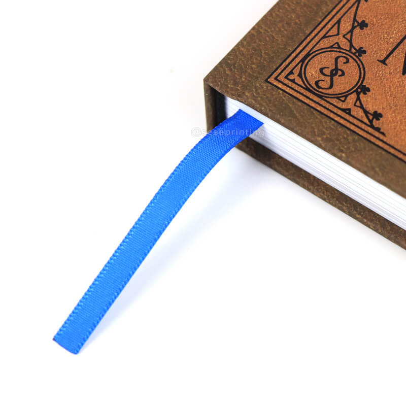 Book Manufacturer Black and White Printing Hardcover Fantasy Novel 9