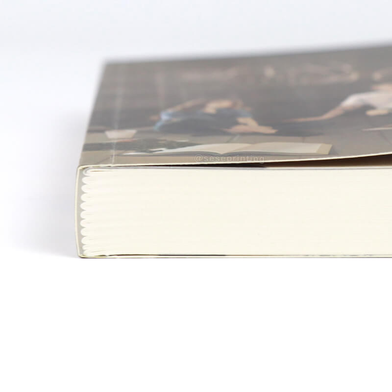 Custom Your Own Perfect Bound Book Full Color Printing Romance Book 9