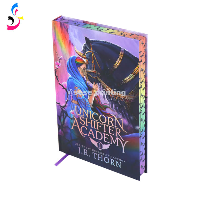 Custom Printing Patterns and Illustrations on Sprayed Edges Books 2