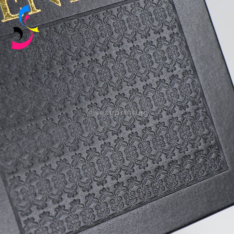 Customization Options for a Personalized Leather Planner 3