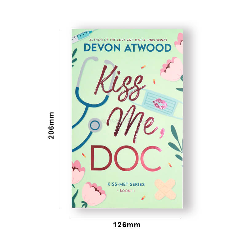 Publishing Paperback Book with Foiling on the Cover and Sprayed Edges 6