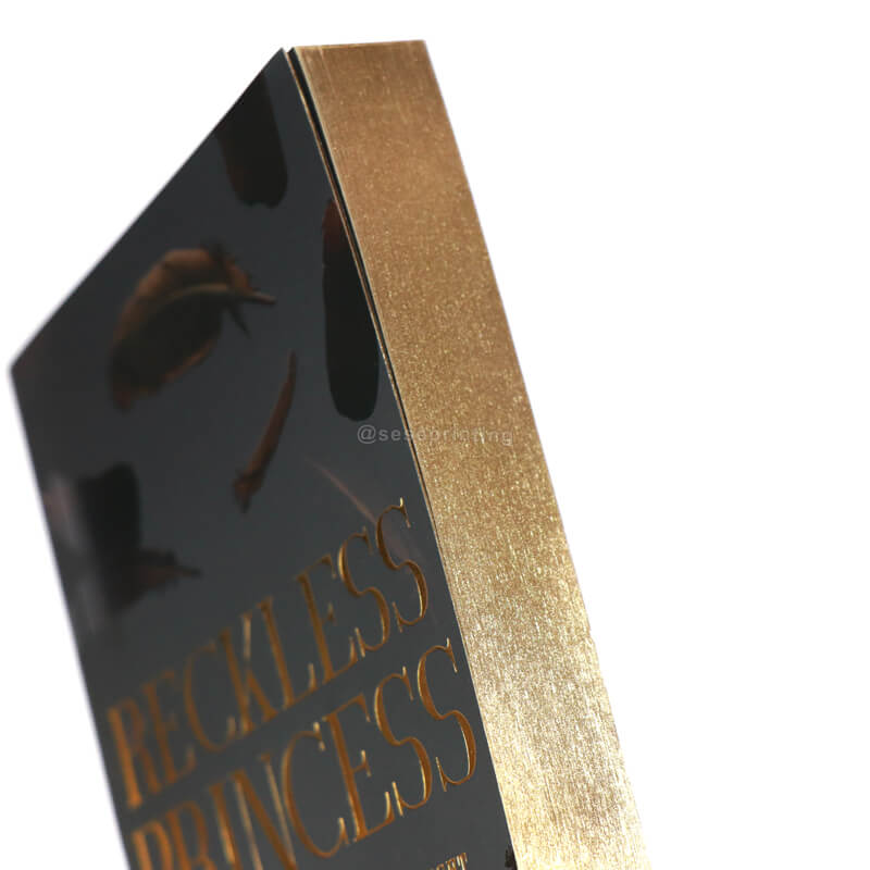 Foil Stamping Paperback Book with Custom Sprayed Edges and Spot UV 9