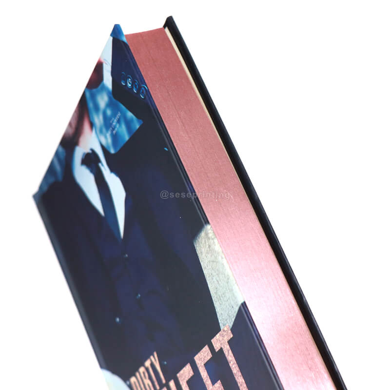 Chapter Art Hardcover Book with Foil on the Cover and Sprayed Edges 9