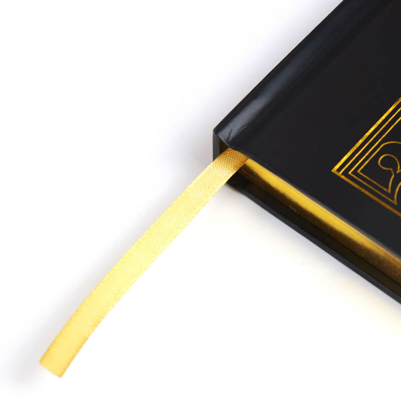 金箔の縁取りが施された、パーソナライズされた箔プリントのハードカバージャーナル 11