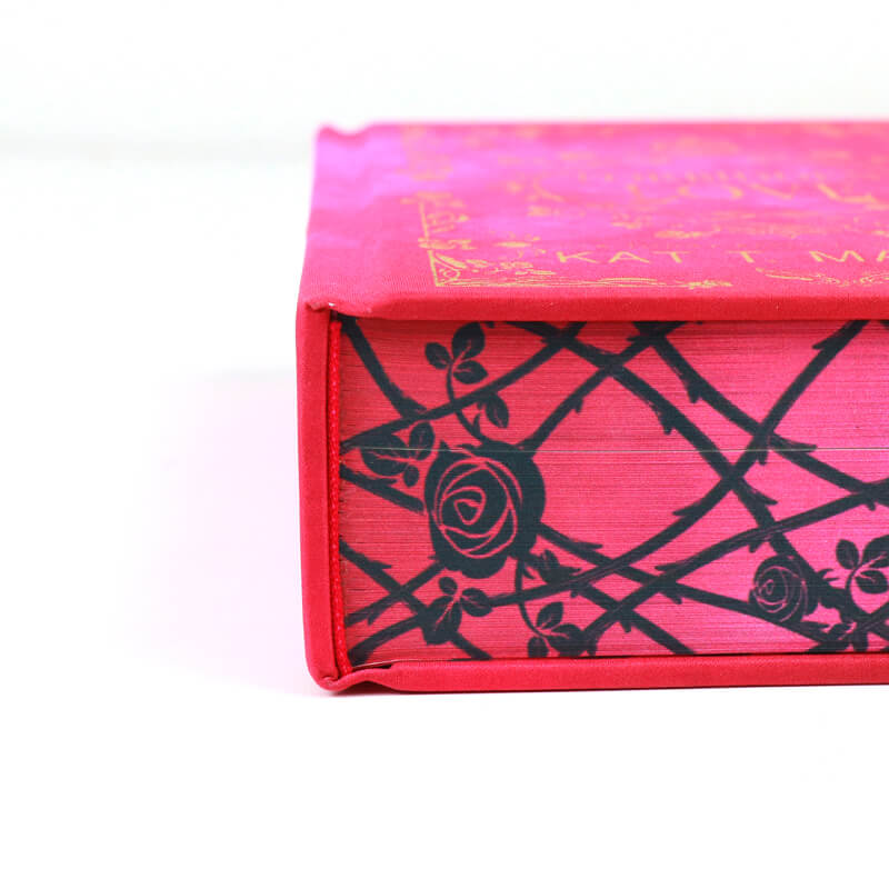 Hardback Book Printing with Gold Foil on Cover and Stenciled Edges 12