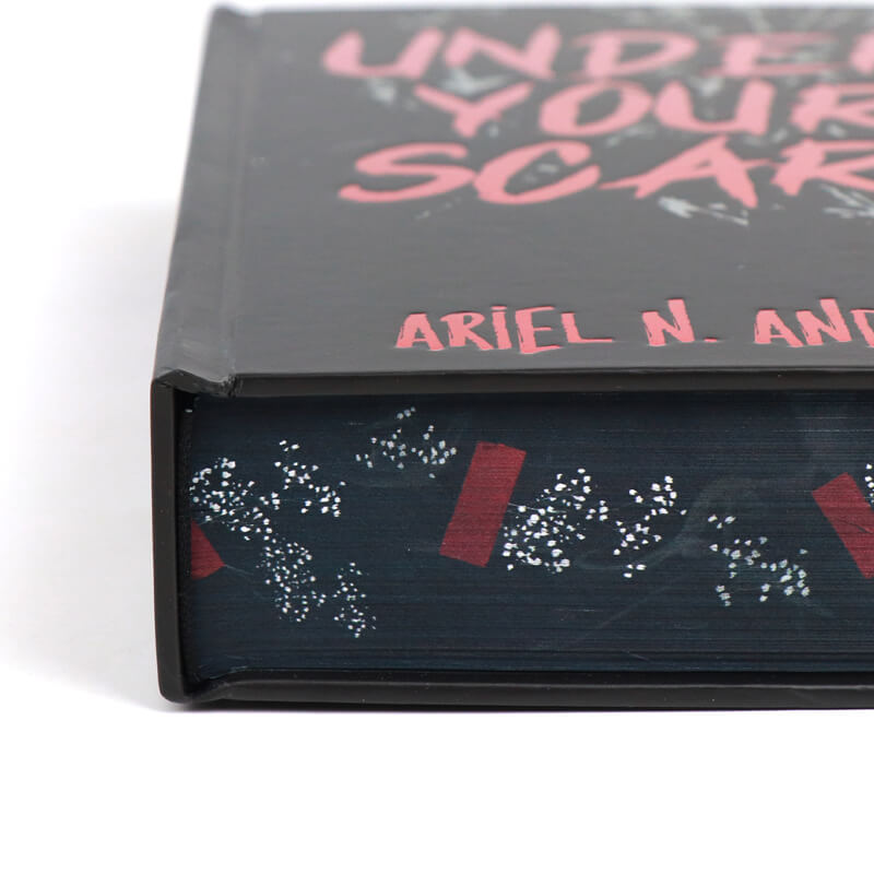 Foil Stamping Hardcover Special Edition Books with Full Color Sprayed Edges 11