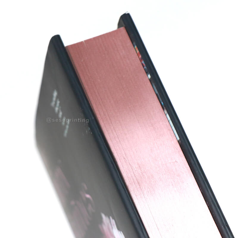Create Special Hardback Book with Sprayed Edges and Dust Jackets 9