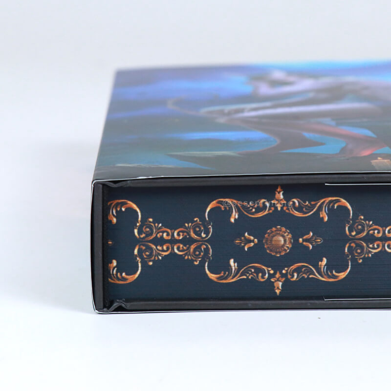 Hardcover Binding Books with Embossing on the Cover and Sprayed Edges 13