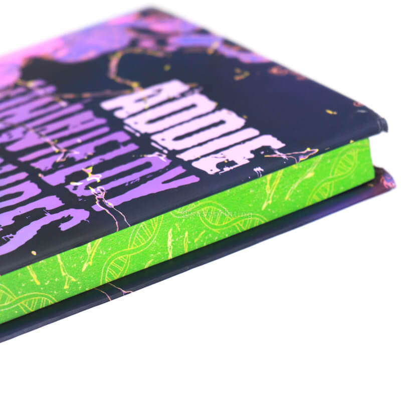 Special Edition Book Have a Dust Jacket, Green Foil on the Hardcover and Sprayed Edges 11