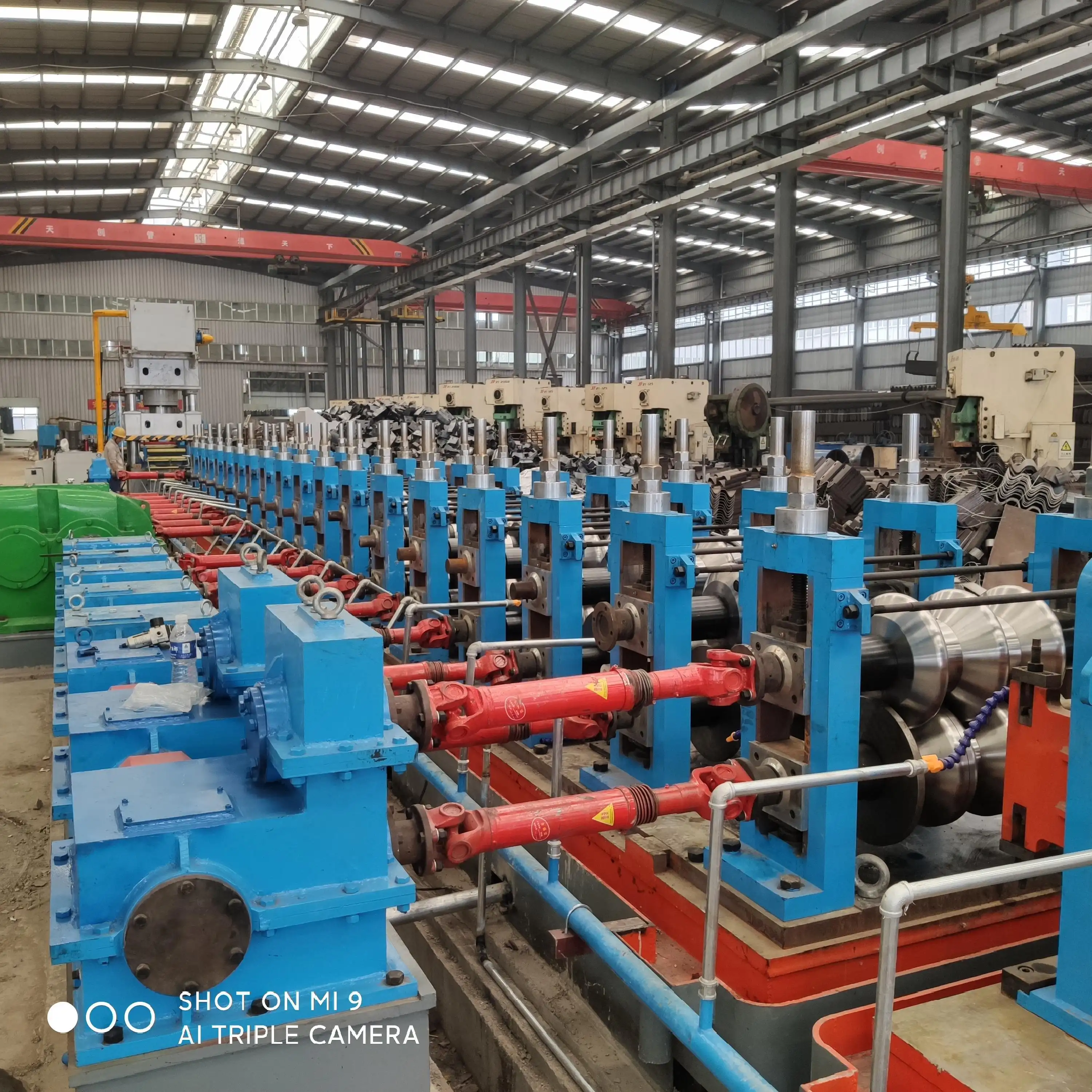 Ligne de formage à froid automatique pour pannes C lourdes LW500 1