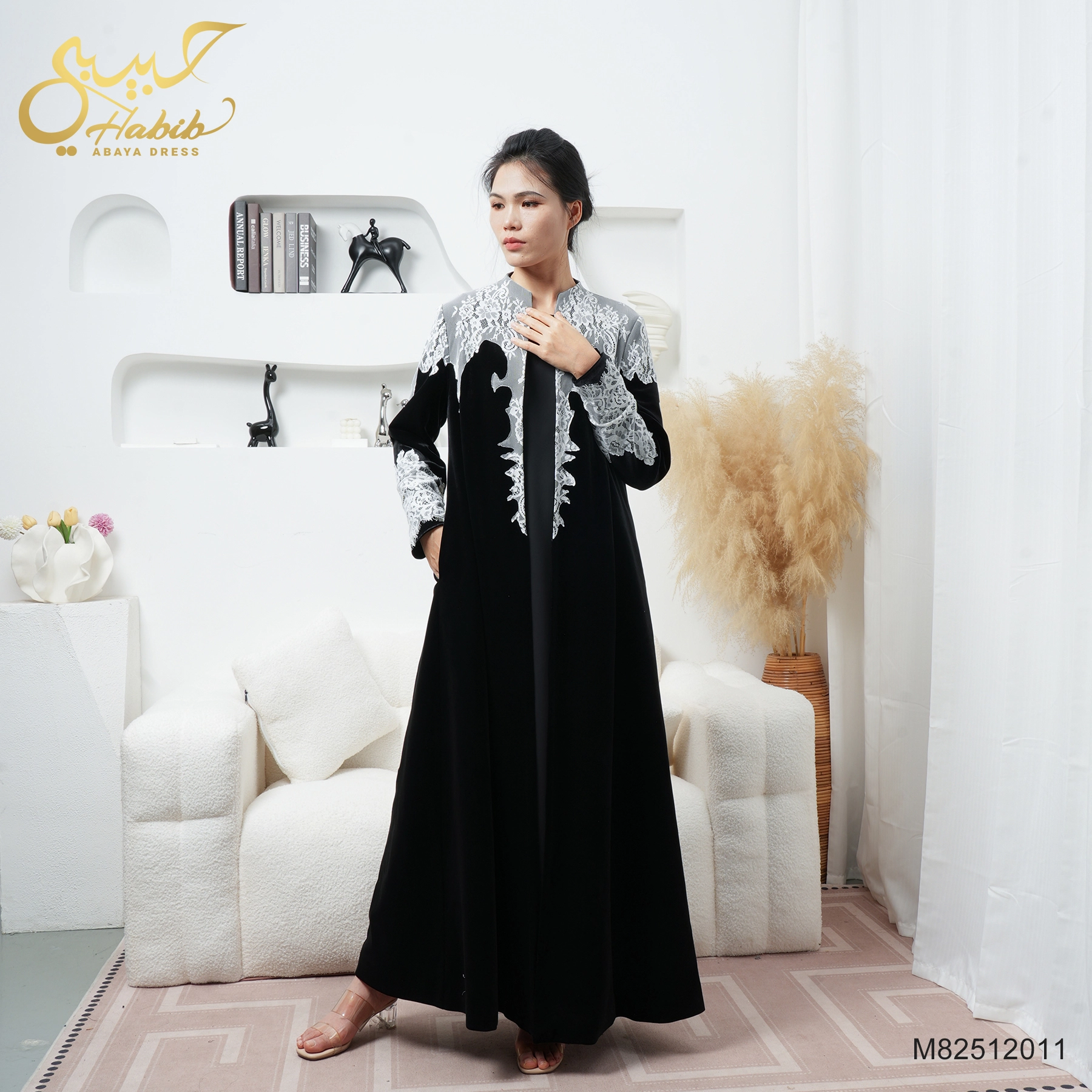 Women's Classic Black Abaya Coat with Lace Embroidery Kuwaiti Dubai Style 1