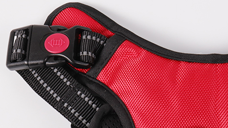 OKEYPETS, vente en gros de harnais pour chien rechargeable USB, sécurité pour animaux de compagnie, anti-traction, harnais LED pour chiens de taille moyenne. 3