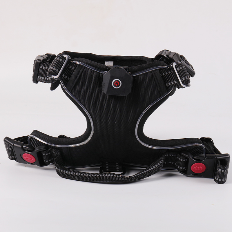 OKEYPETS, vente en gros de harnais pour chien rechargeable USB, sécurité pour animaux de compagnie, anti-traction, harnais LED pour chiens de taille moyenne. 16