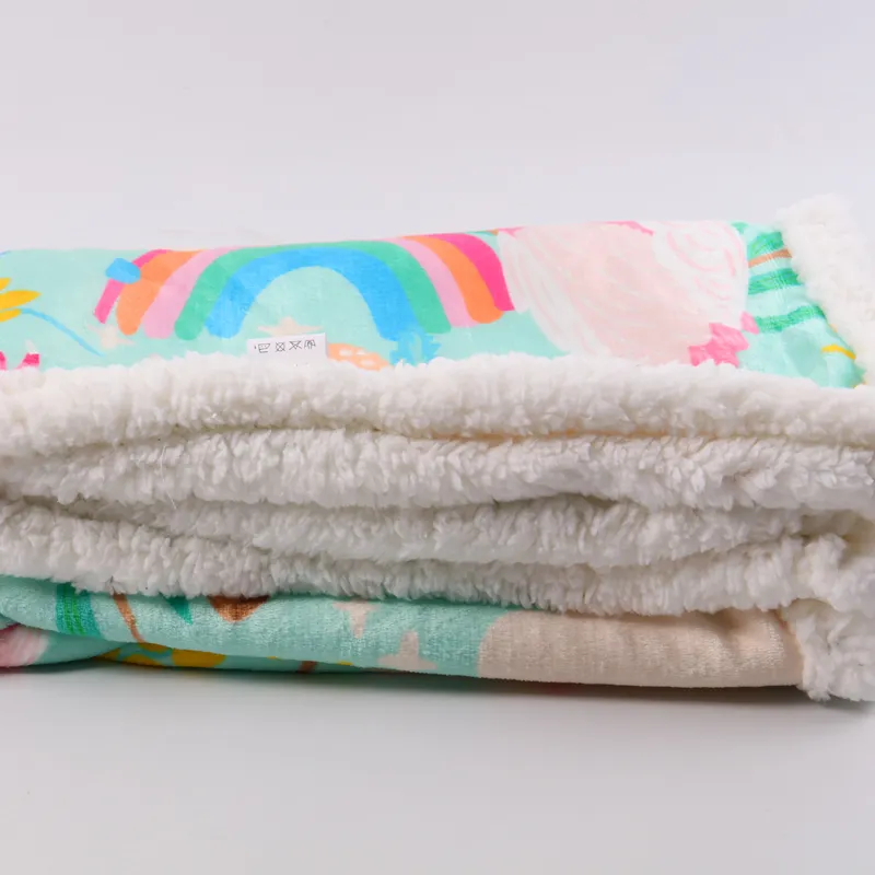 Razkošna puhasta odeja Pawque Fuzzy: Mehka in trpežna odeja iz umetnega krzna 5